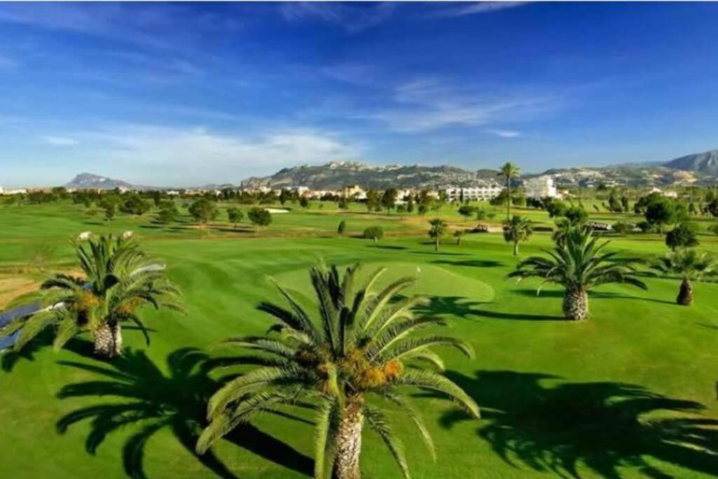 Met&Golf Oliva Nova Beach 外观 照片